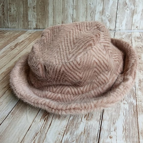 Fuzzy Pink Bucket Hat - Picture 5 of 7